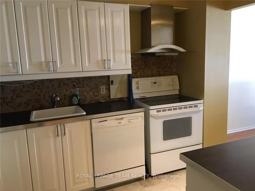 Photo 13 of Unit 602, 151 Bay Street, Ottawa, Ottawa Centre — HOMEH