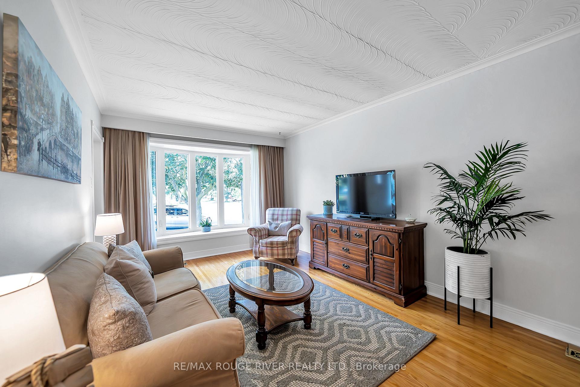 Photo 2 of 67 Rochman Boulevard, Scarborough, Woburn — HOMEH