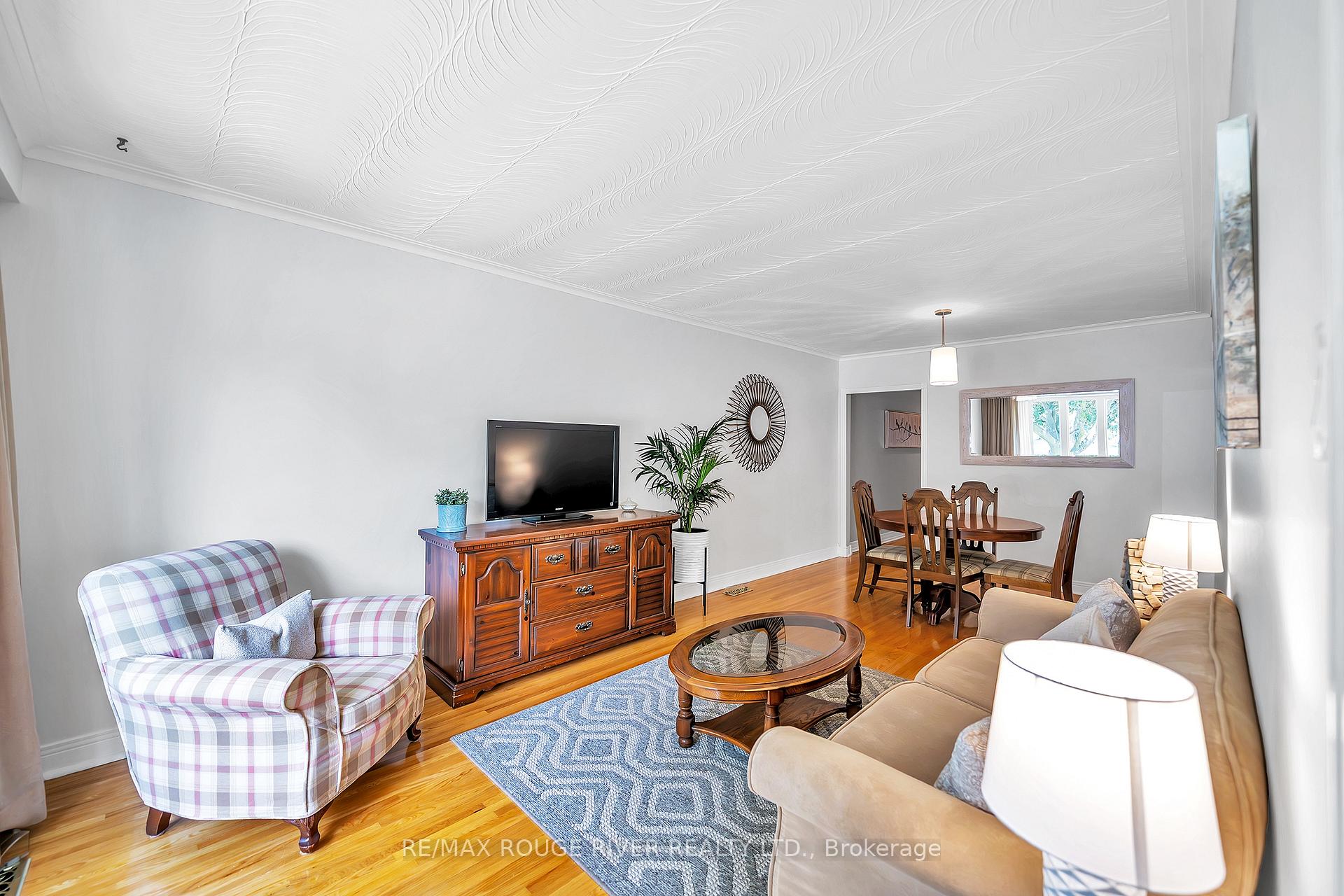Photo 4 of 67 Rochman Boulevard, Scarborough, Woburn — HOMEH