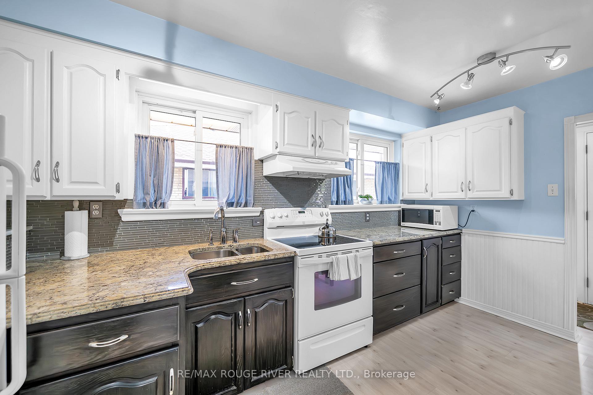 Photo 6 of 67 Rochman Boulevard, Scarborough, Woburn — HOMEH