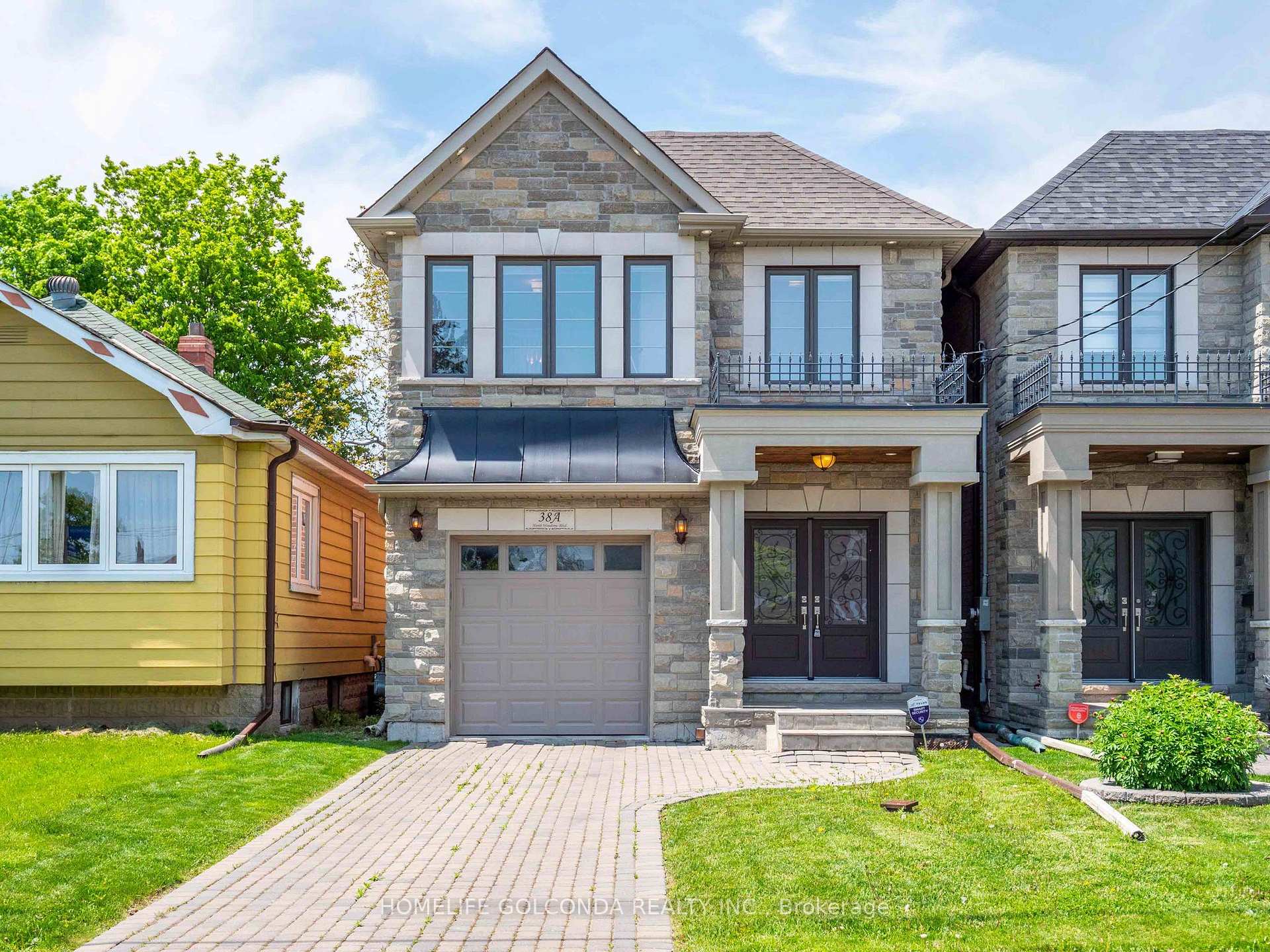 Front of 38A North Woodrow Boulevard