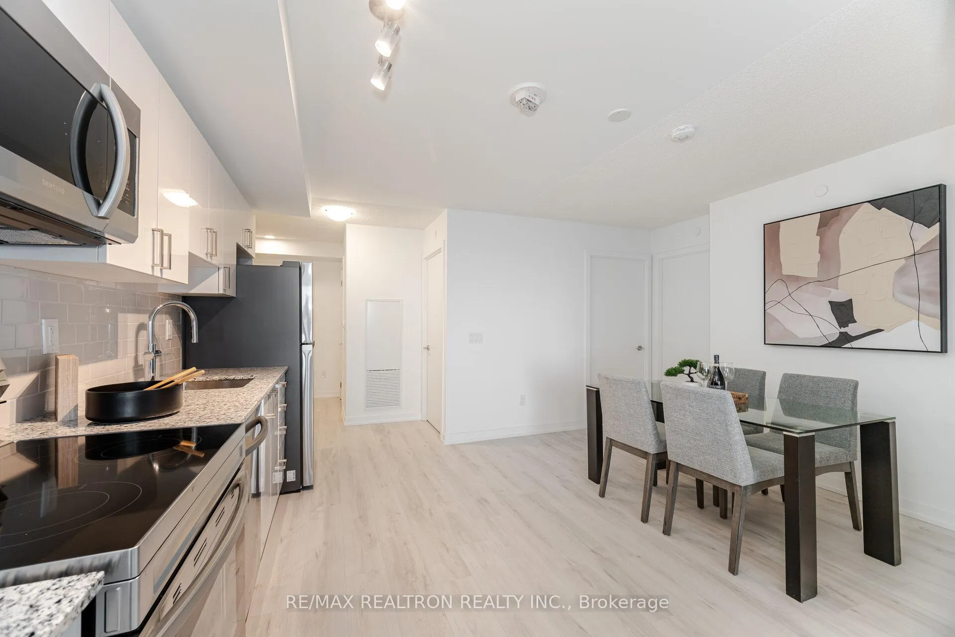 Photo 8 of Unit 2304, 1435 Celebration Drive, Pickering, Bay Ridges — HOMEH
