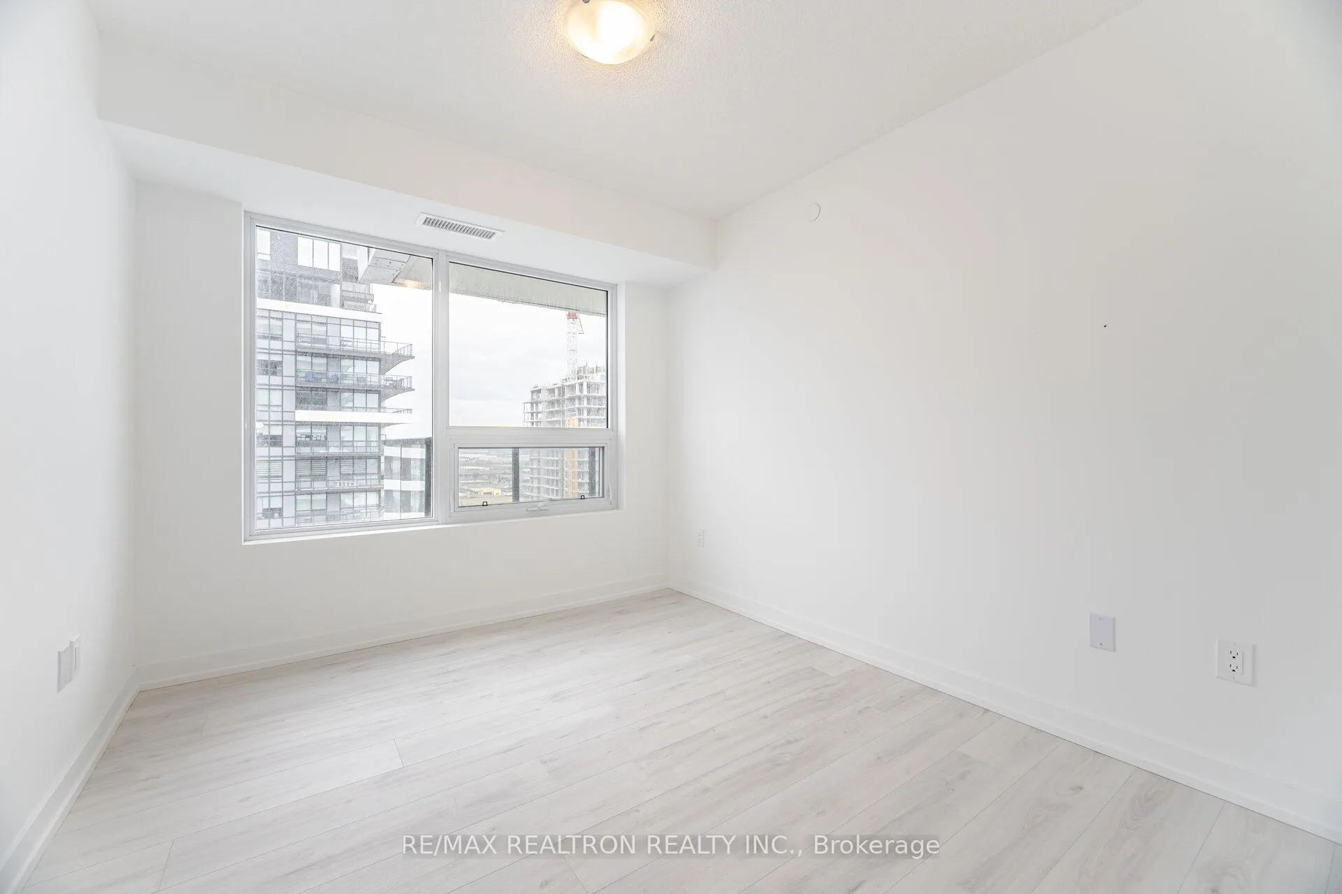 Photo 23 of Unit 2304, 1435 Celebration Drive, Pickering, Bay Ridges — HOMEH