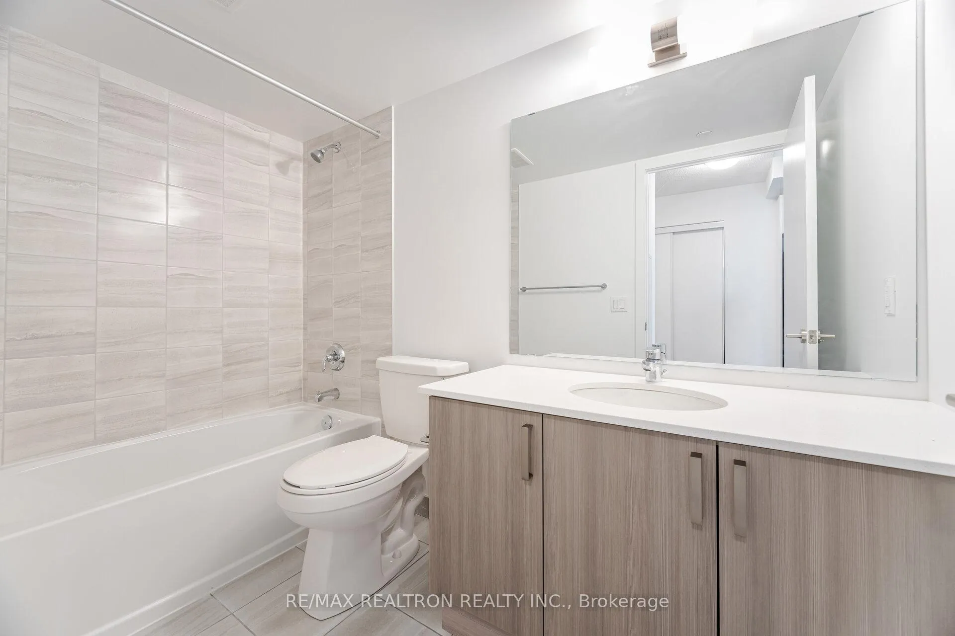 Photo 30 of Unit 2304, 1435 Celebration Drive, Pickering, Bay Ridges — HOMEH