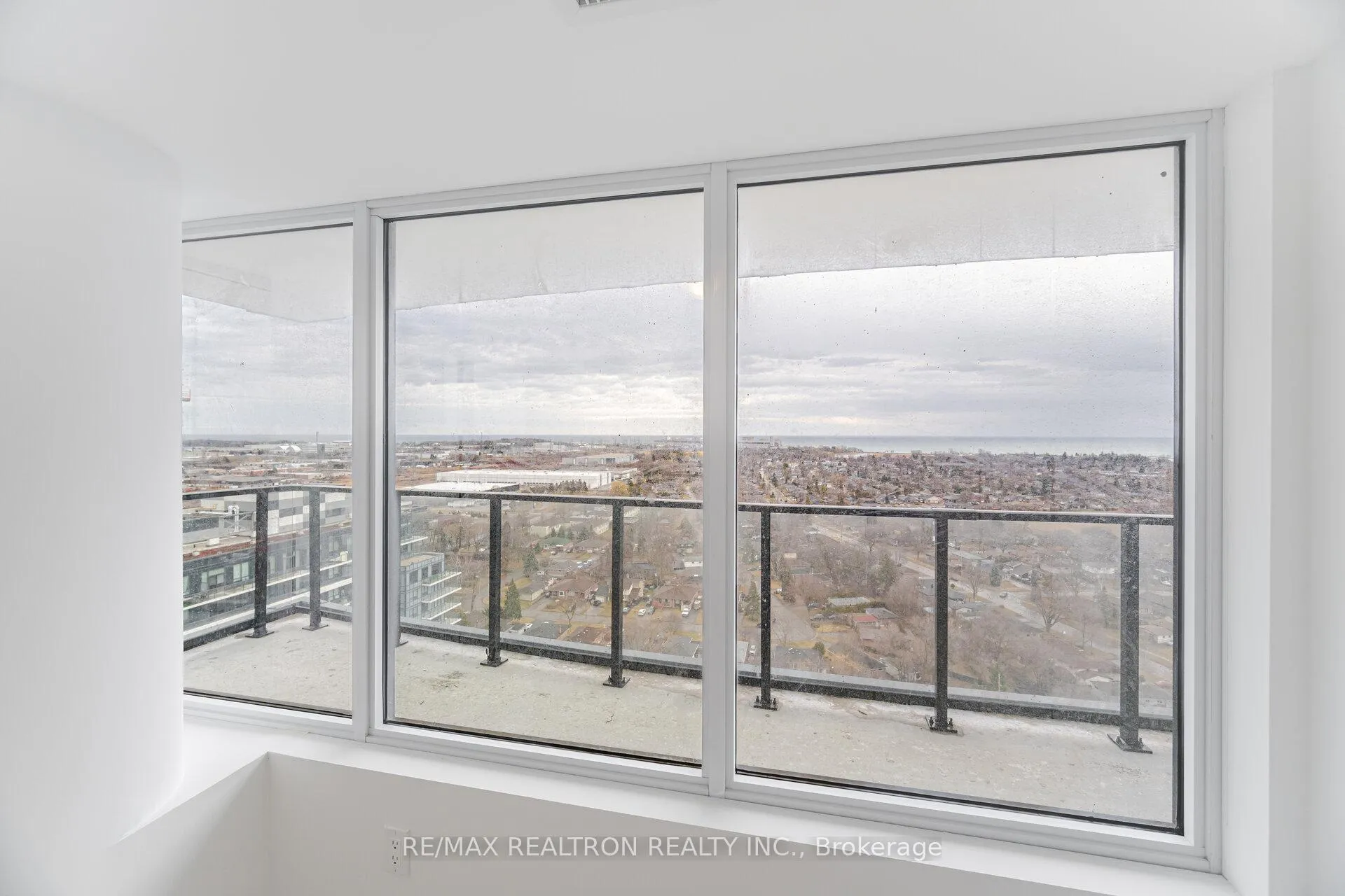 Photo 32 of Unit 2304, 1435 Celebration Drive, Pickering, Bay Ridges — HOMEH