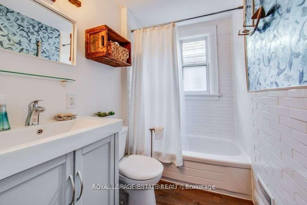 Photo 8 of 155 Harding Boulevard, Scarborough, Birchcliffe-Cliffside — HOMEH