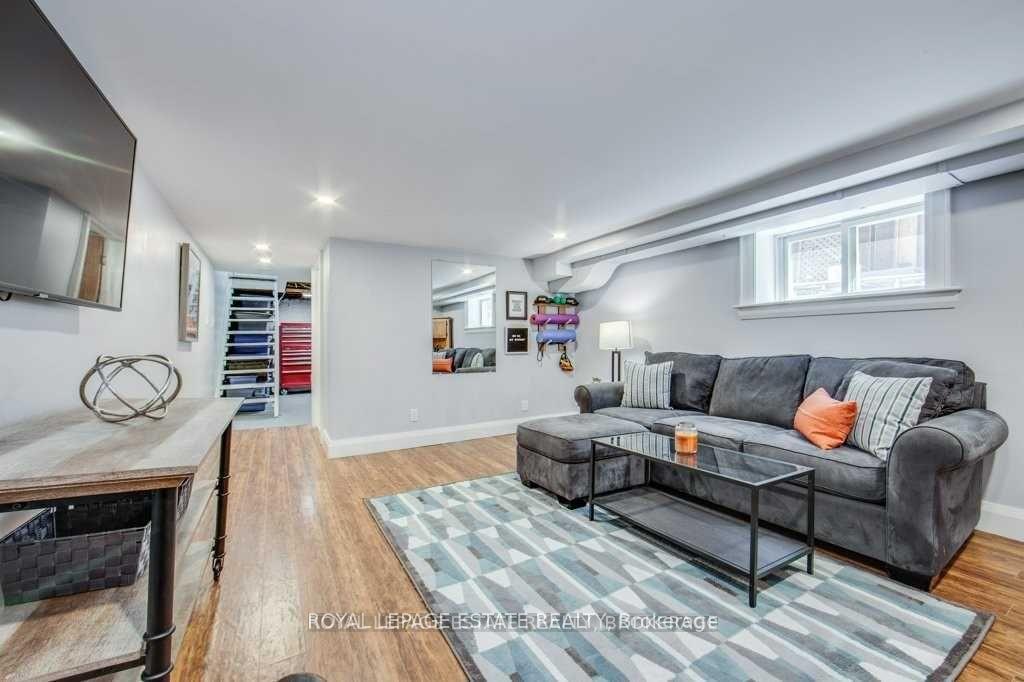 Photo 9 of 155 Harding Boulevard, Scarborough, Birchcliffe-Cliffside — HOMEH