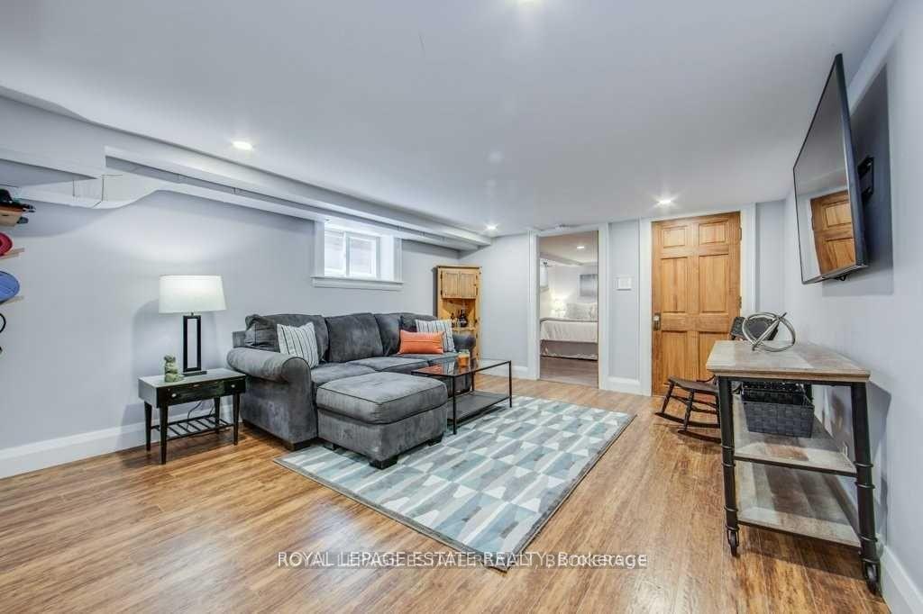 Photo 10 of 155 Harding Boulevard, Scarborough, Birchcliffe-Cliffside — HOMEH