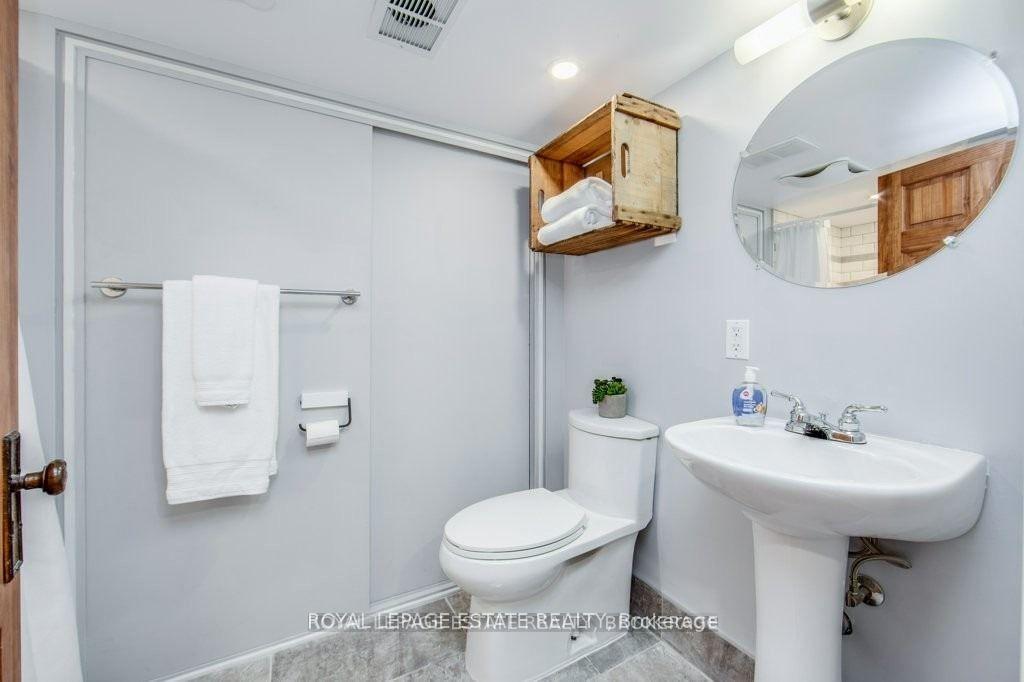 Photo 12 of 155 Harding Boulevard, Scarborough, Birchcliffe-Cliffside — HOMEH