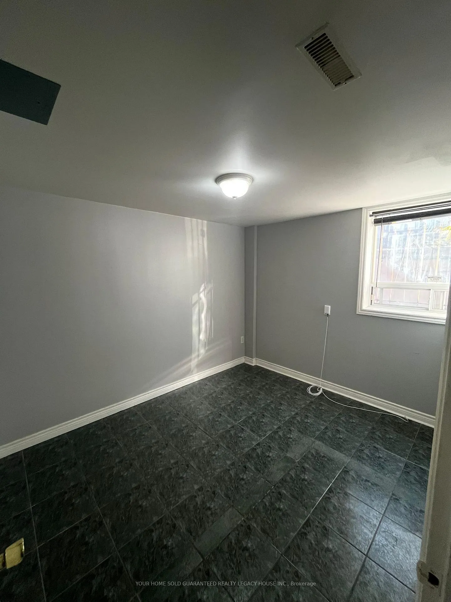Photo 3 of 1908 Danforth Avenue, Toronto, Danforth — HOMEH
