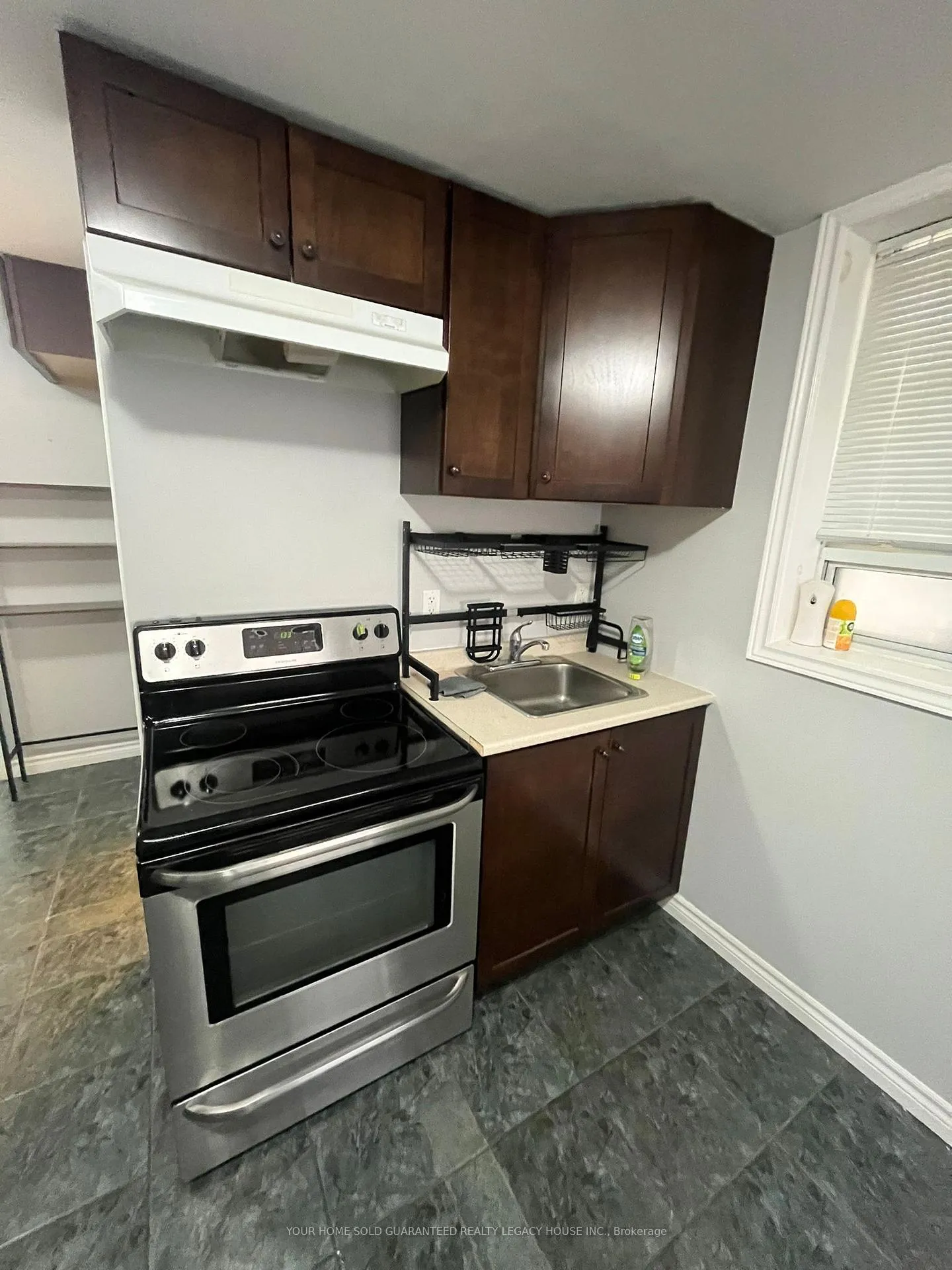 Photo 6 of 1908 Danforth Avenue, Toronto, Danforth — HOMEH