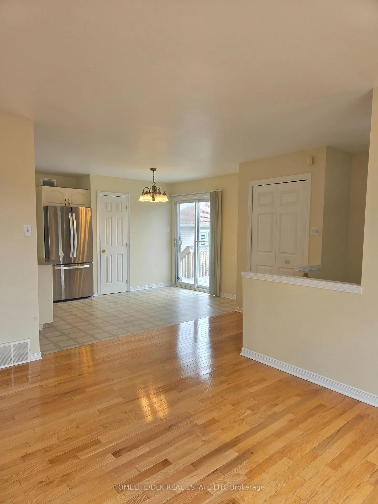Photo 5 of 2241 Glen Brook Drive, Cornwall — HOMEH