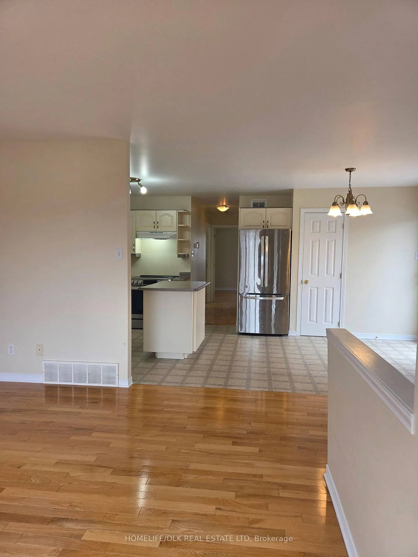Photo 6 of 2241 Glen Brook Drive, Cornwall — HOMEH