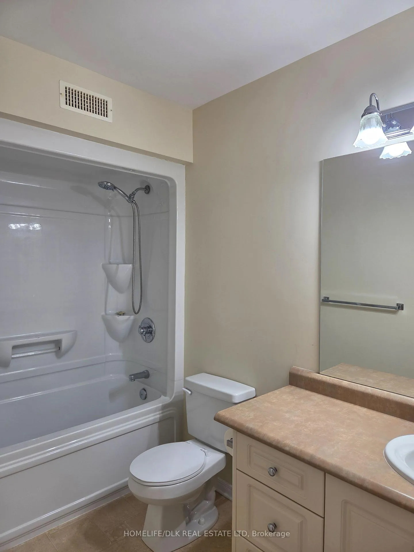 Photo 12 of 2241 Glen Brook Drive, Cornwall — HOMEH
