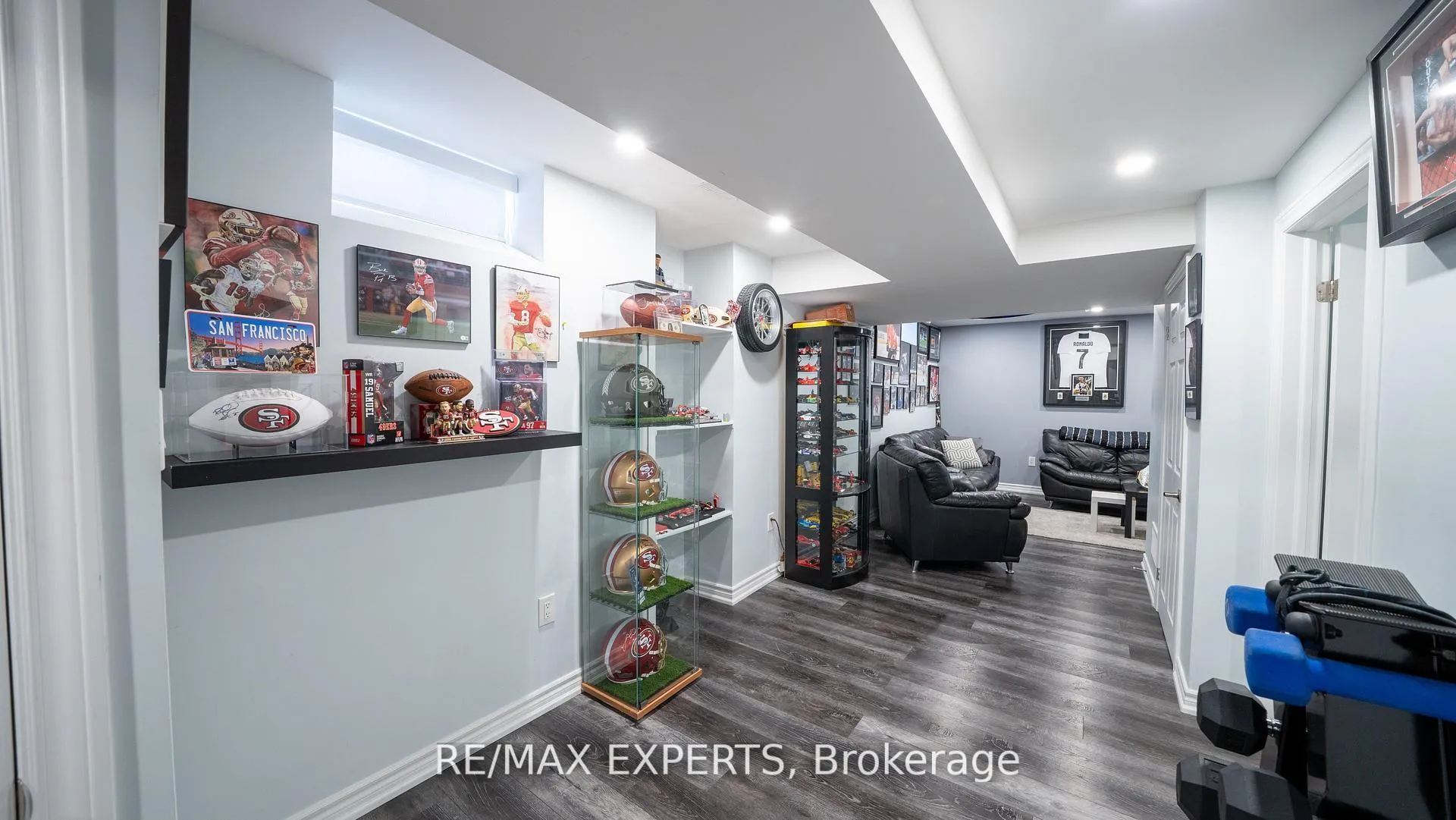 Photo 17 of 111 Argento Crescent, Vaughan, Vellore Village — HOMEH
