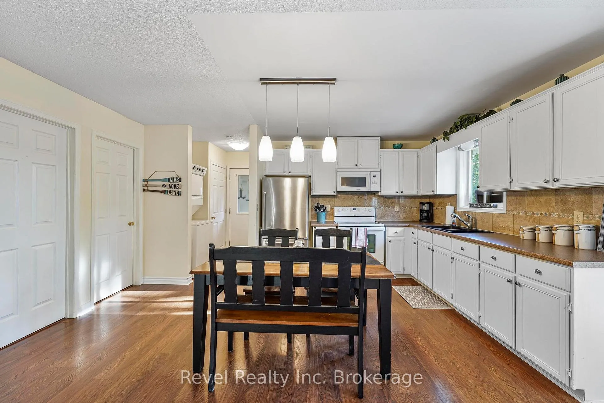 Photo 13 of 71842 Sunview Avenue, Bluewater, Hay — HOMEH