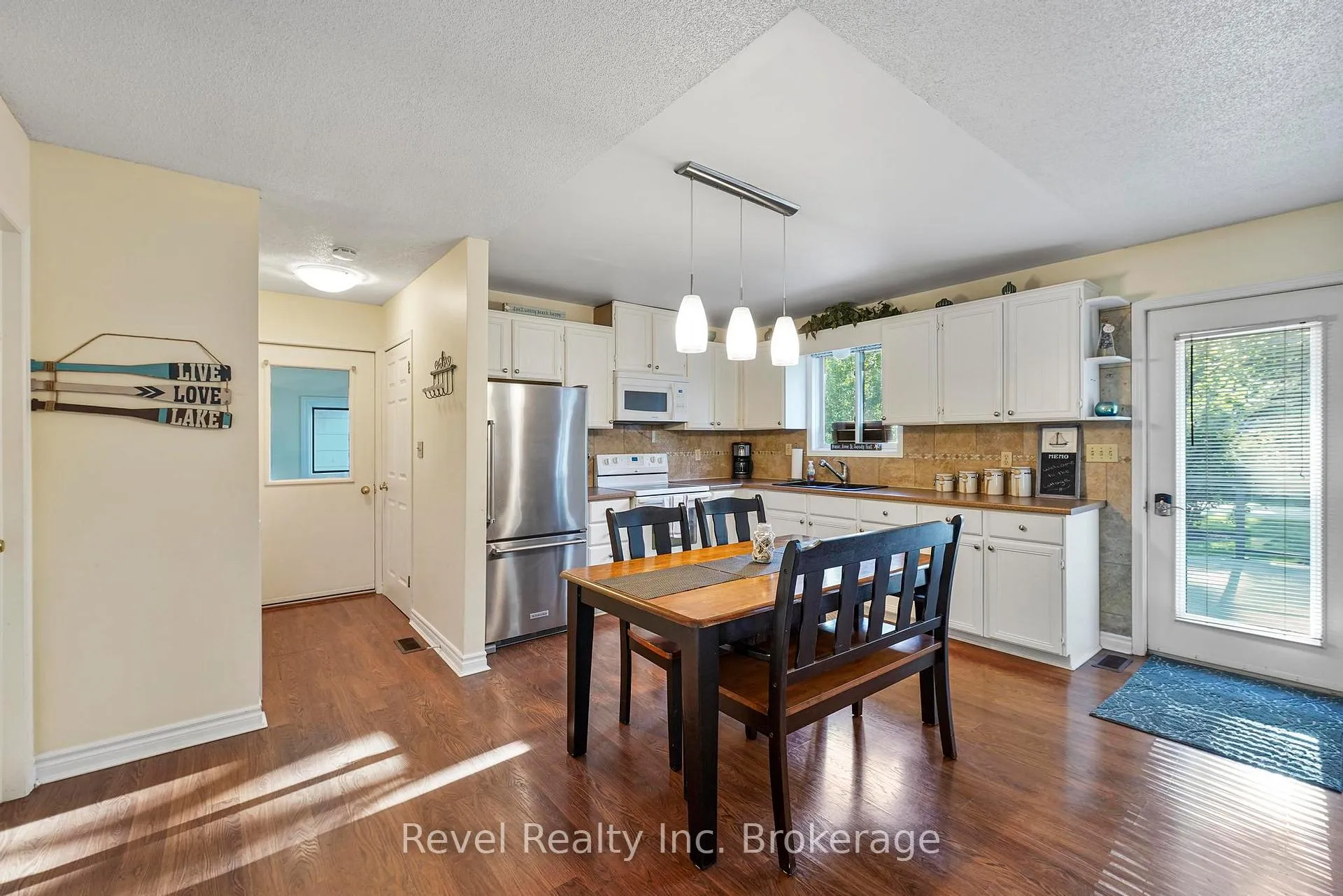 Photo 14 of 71842 Sunview Avenue, Bluewater, Hay — HOMEH