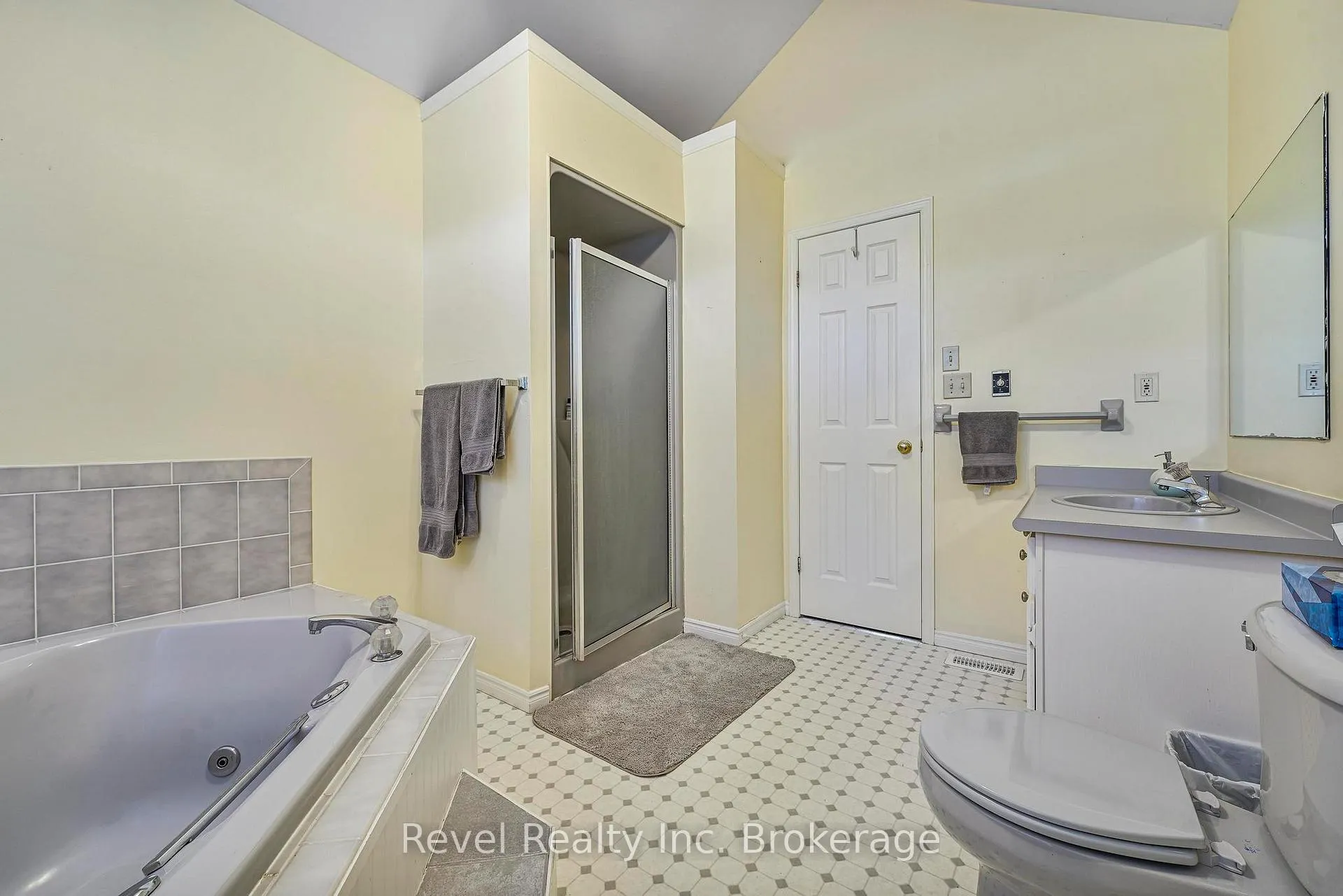 Photo 36 of 71842 Sunview Avenue, Bluewater, Hay — HOMEH
