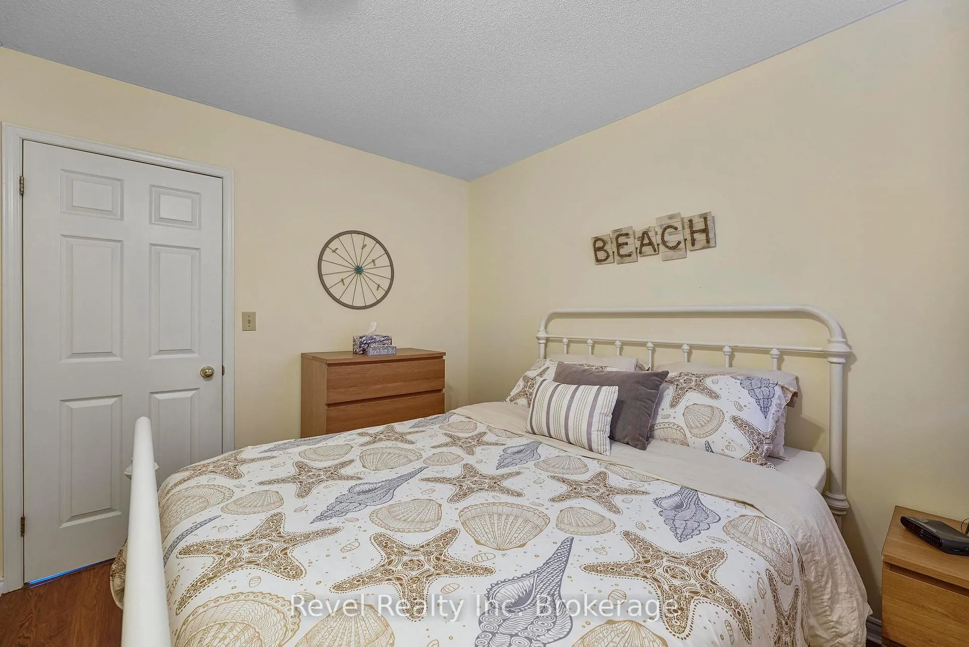 Photo 38 of 71842 Sunview Avenue, Bluewater, Hay — HOMEH