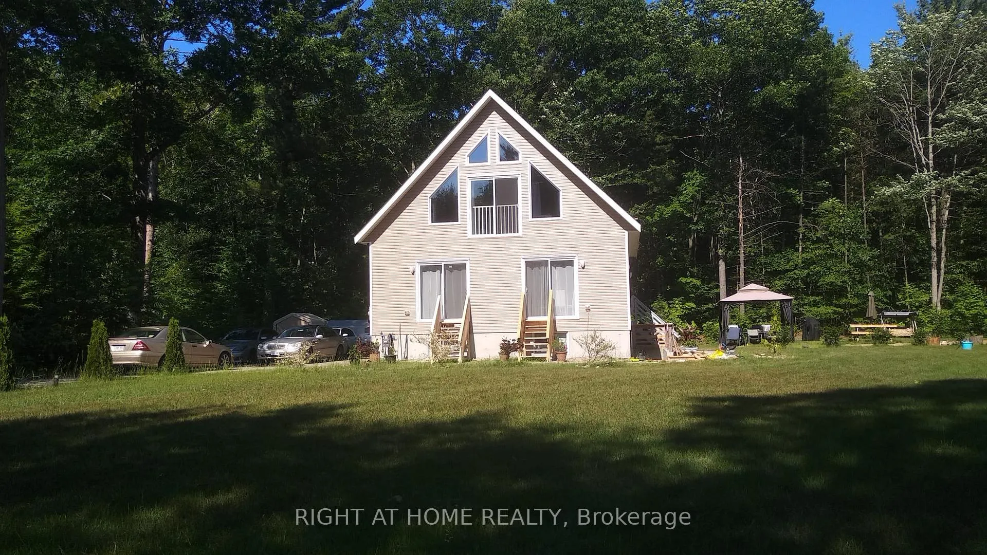 Photo 2 of 37 Moreau Parkway, Tiny, Rural Tiny — HOMEH