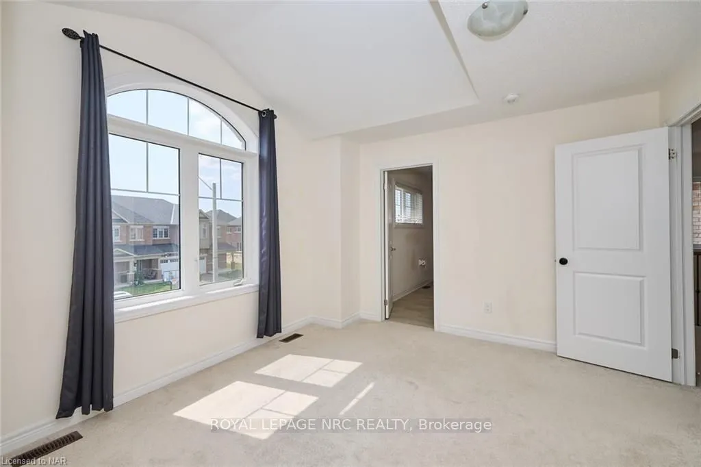 Photo 23 of 28 Sparkle Drive, Thorold, Rolling Meadows — HOMEH