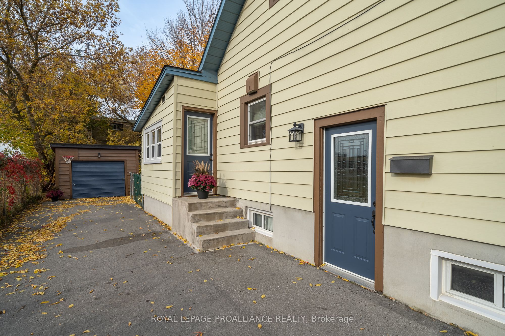 Photo 118 of 2 Ponton Street, Belleville, Belleville Ward — HOMEH