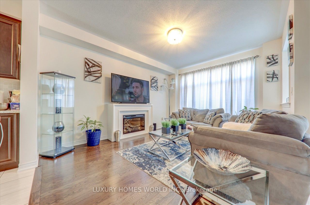 Photo 44 of 22 Tilbury Gate, Markham, Cornell — HOMEH