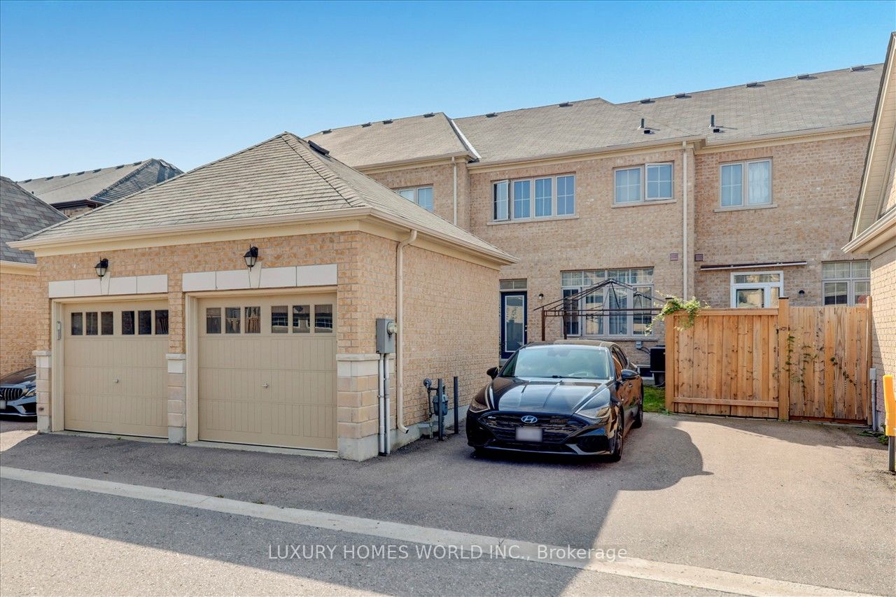 Photo 65 of 22 Tilbury Gate, Markham, Cornell — HOMEH