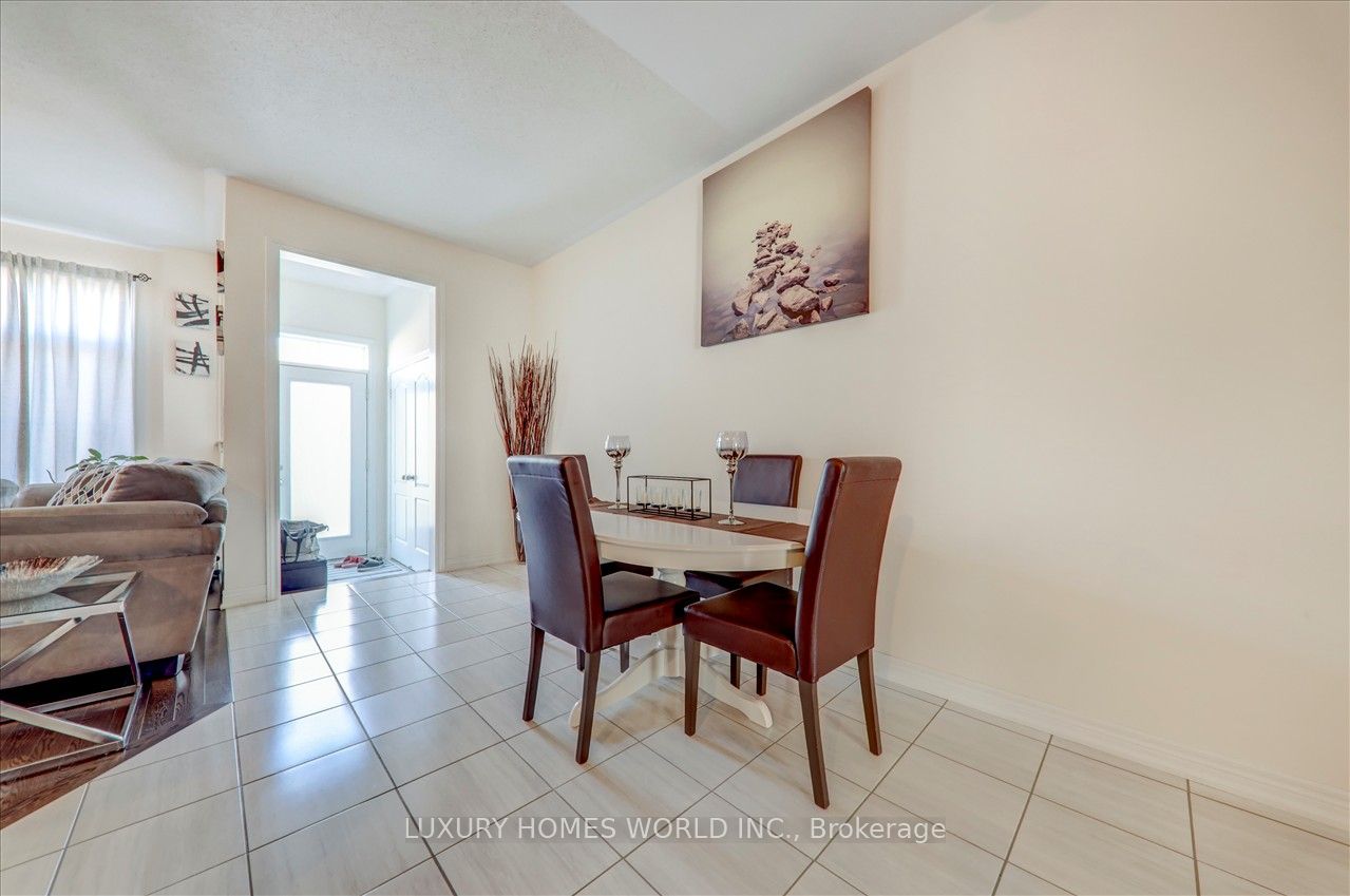 Photo 43 of 22 Tilbury Gate, Markham, Cornell — HOMEH