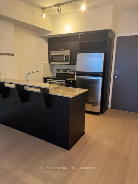 Photo 4 of Unit 2101, 103 The Queensway, Toronto, High Park-Swansea — HOMEH