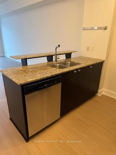 Photo 6 of Unit 2101, 103 The Queensway, Toronto, High Park-Swansea — HOMEH