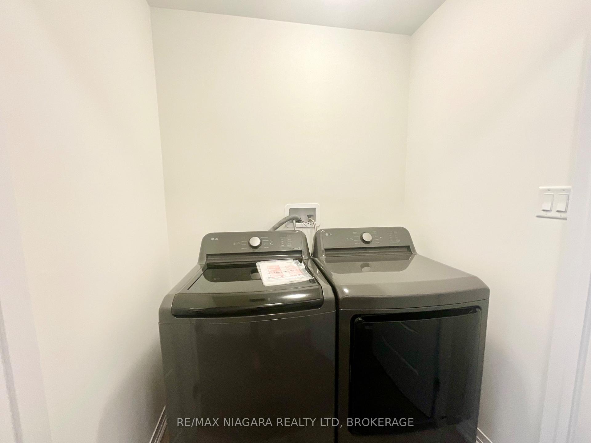 Photo 35 of 10 Selection Heights, Thorold, Rolling Meadows — HOMEH