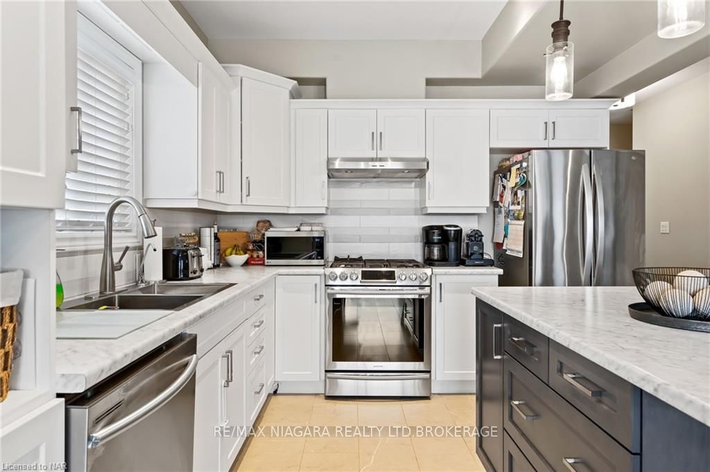 Photo 4 of 9 Harmony Way, Thorold, Rolling Meadows — HOMEH