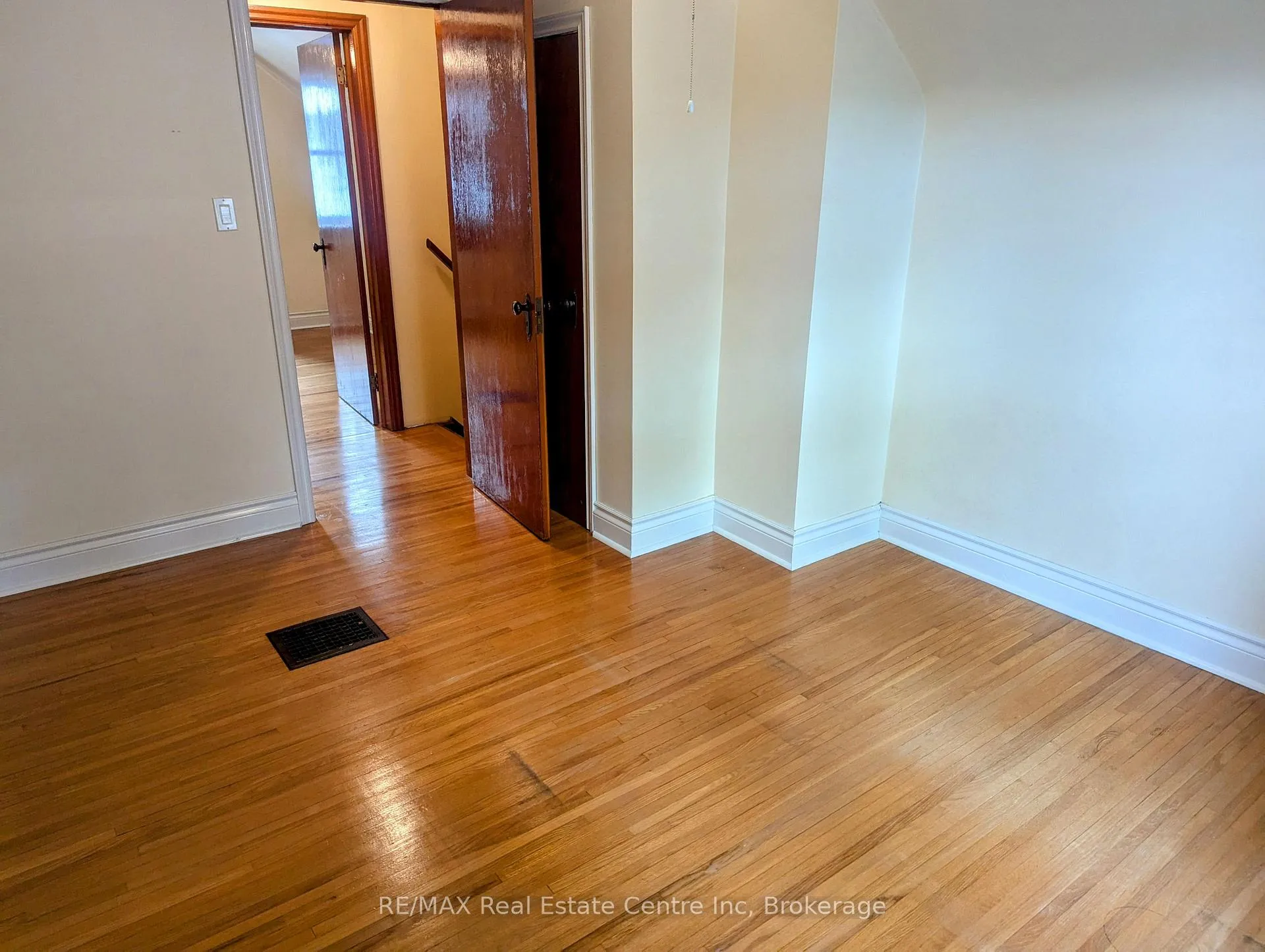 Photo 5 of 55 Wilson Avenue, Norfolk, Delhi — HOMEH
