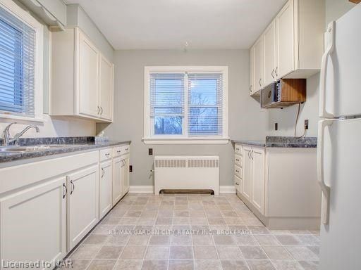 Photo 11 of 86 Queen Street N, Thorold, Thorold Downtown — HOMEH