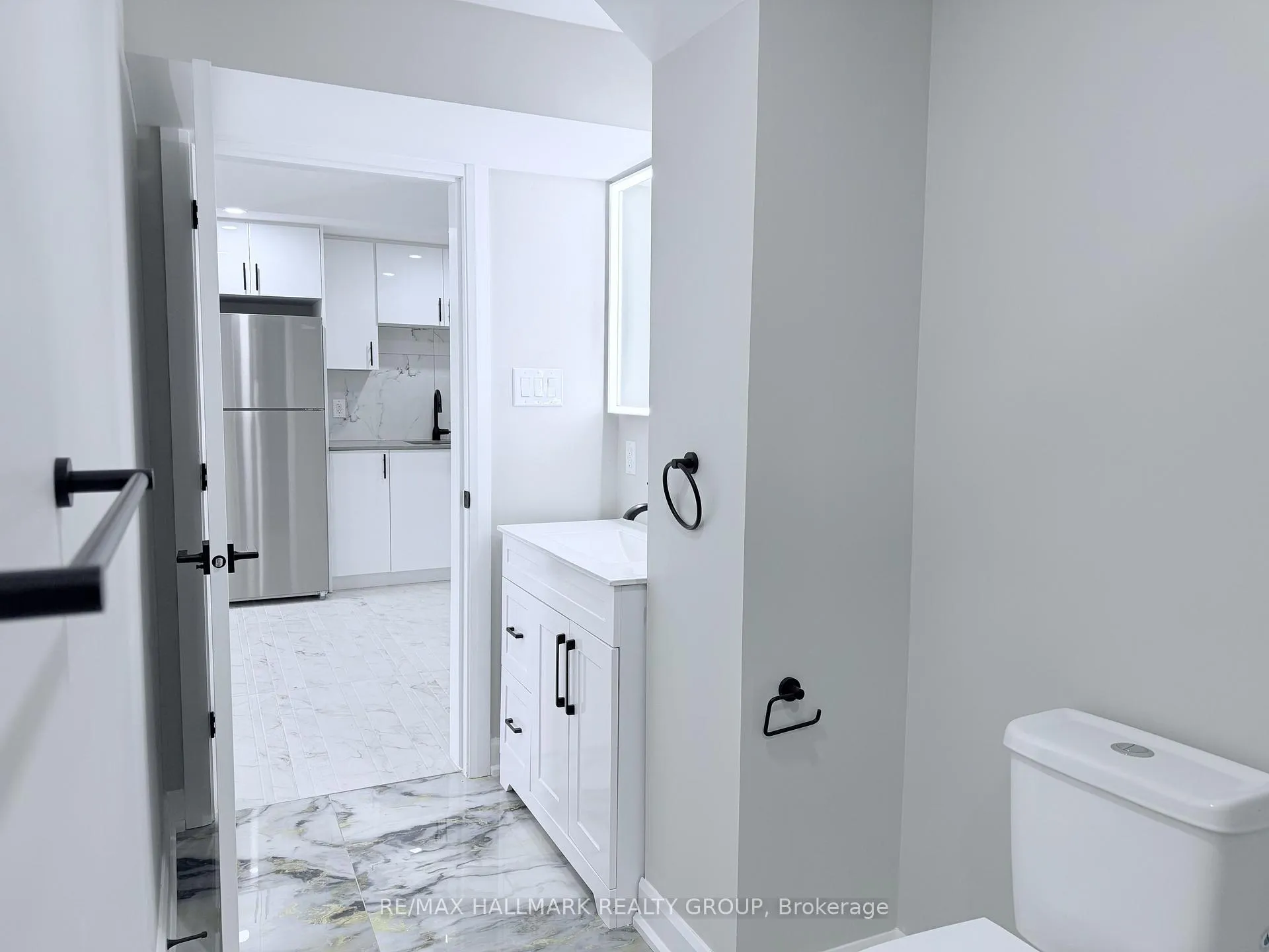 Photo 11 of Unit 1, 131 Camelia Avenue E, Ottawa, Manor Park — HOMEH