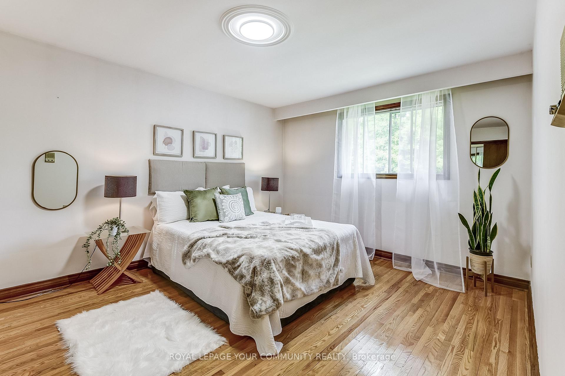 Photo 12 of 30 Phillip Avenue, Scarborough, Birchcliffe-Cliffside — HOMEH