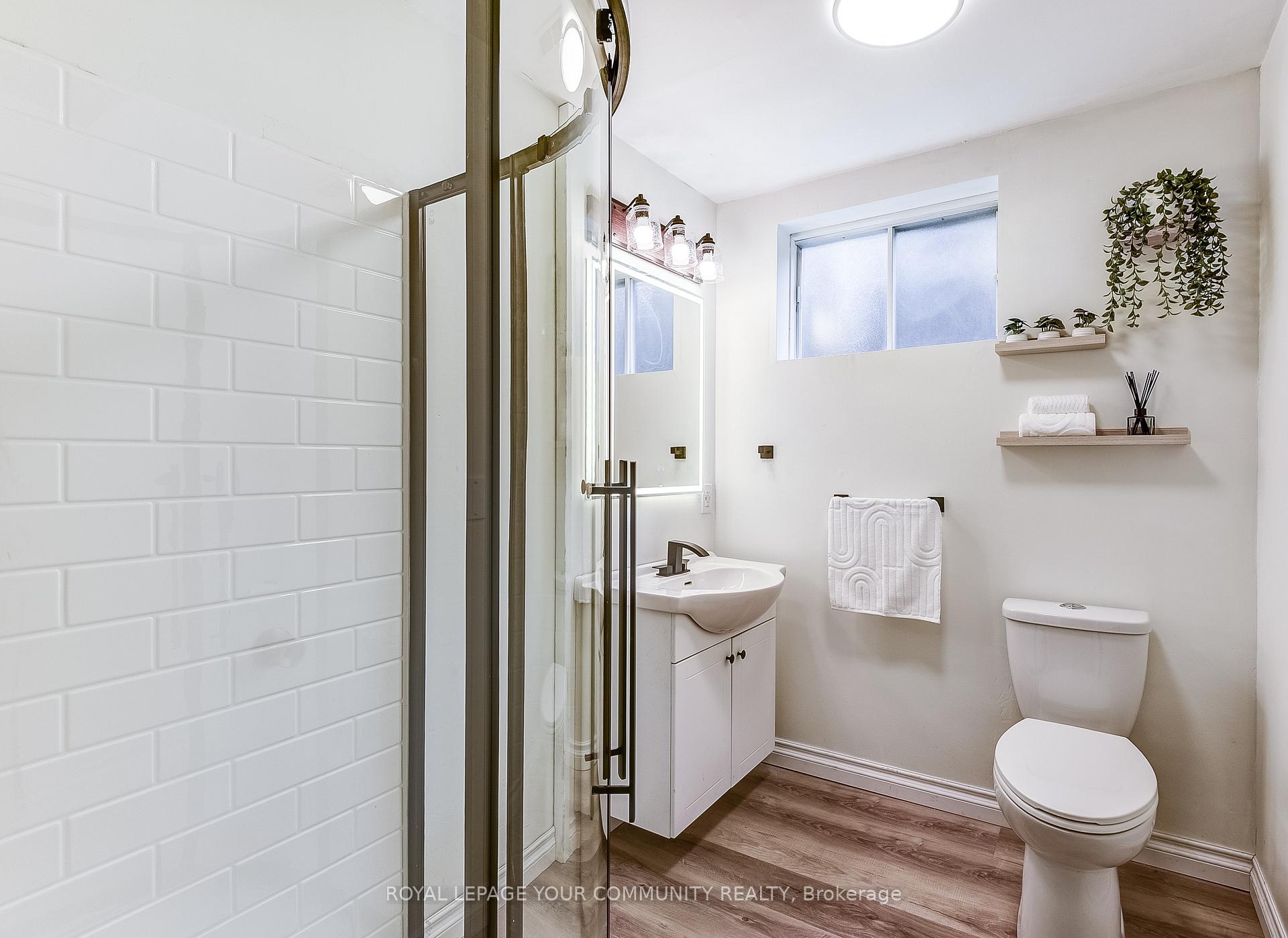 Photo 20 of 30 Phillip Avenue, Scarborough, Birchcliffe-Cliffside — HOMEH
