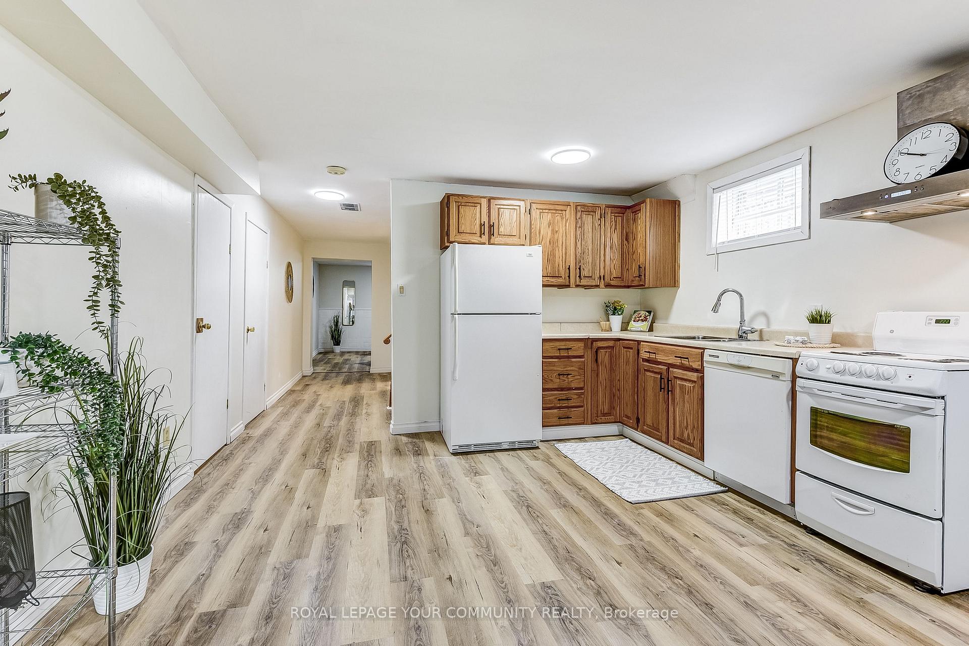 Photo 23 of 30 Phillip Avenue, Scarborough, Birchcliffe-Cliffside — HOMEH