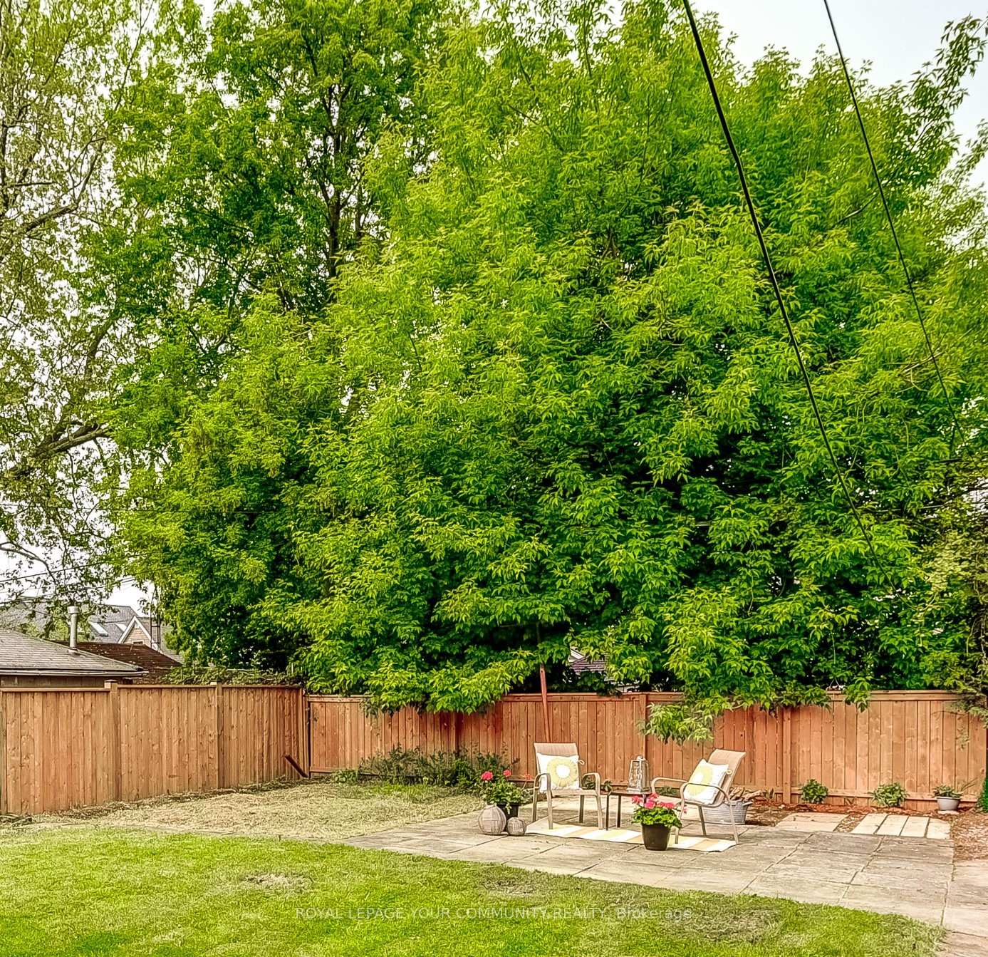 Photo 26 of 30 Phillip Avenue, Scarborough, Birchcliffe-Cliffside — HOMEH