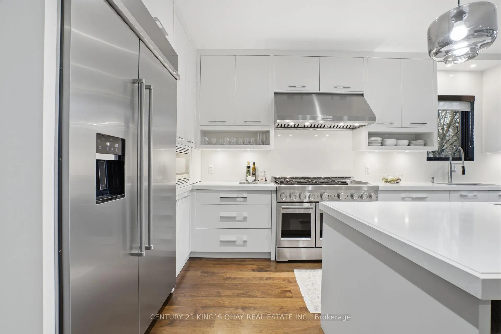 Photo 12 of 33 Nesbitt Drive, Toronto, Leaside — HOMEH