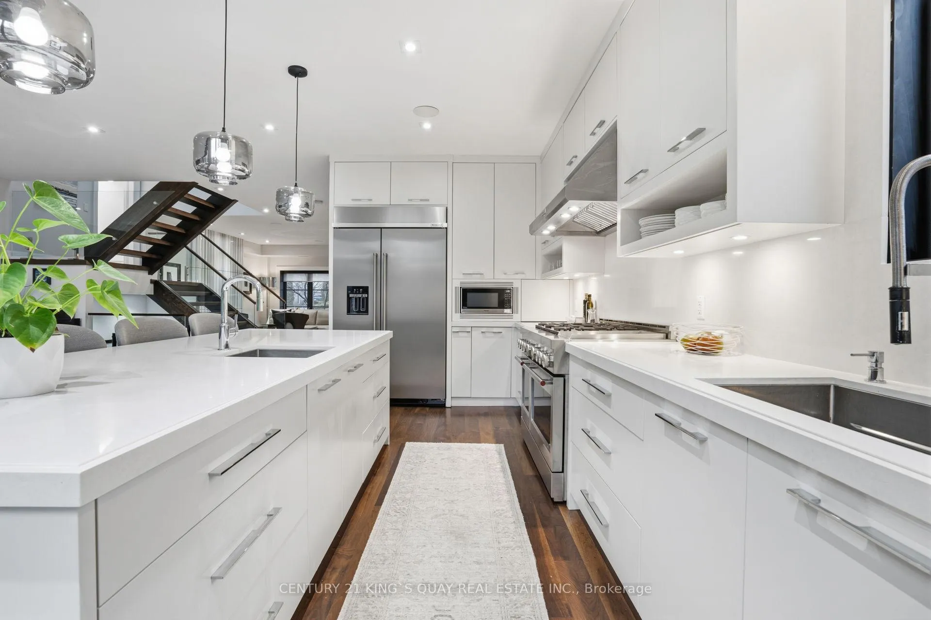 Photo 15 of 33 Nesbitt Drive, Toronto, Leaside — HOMEH