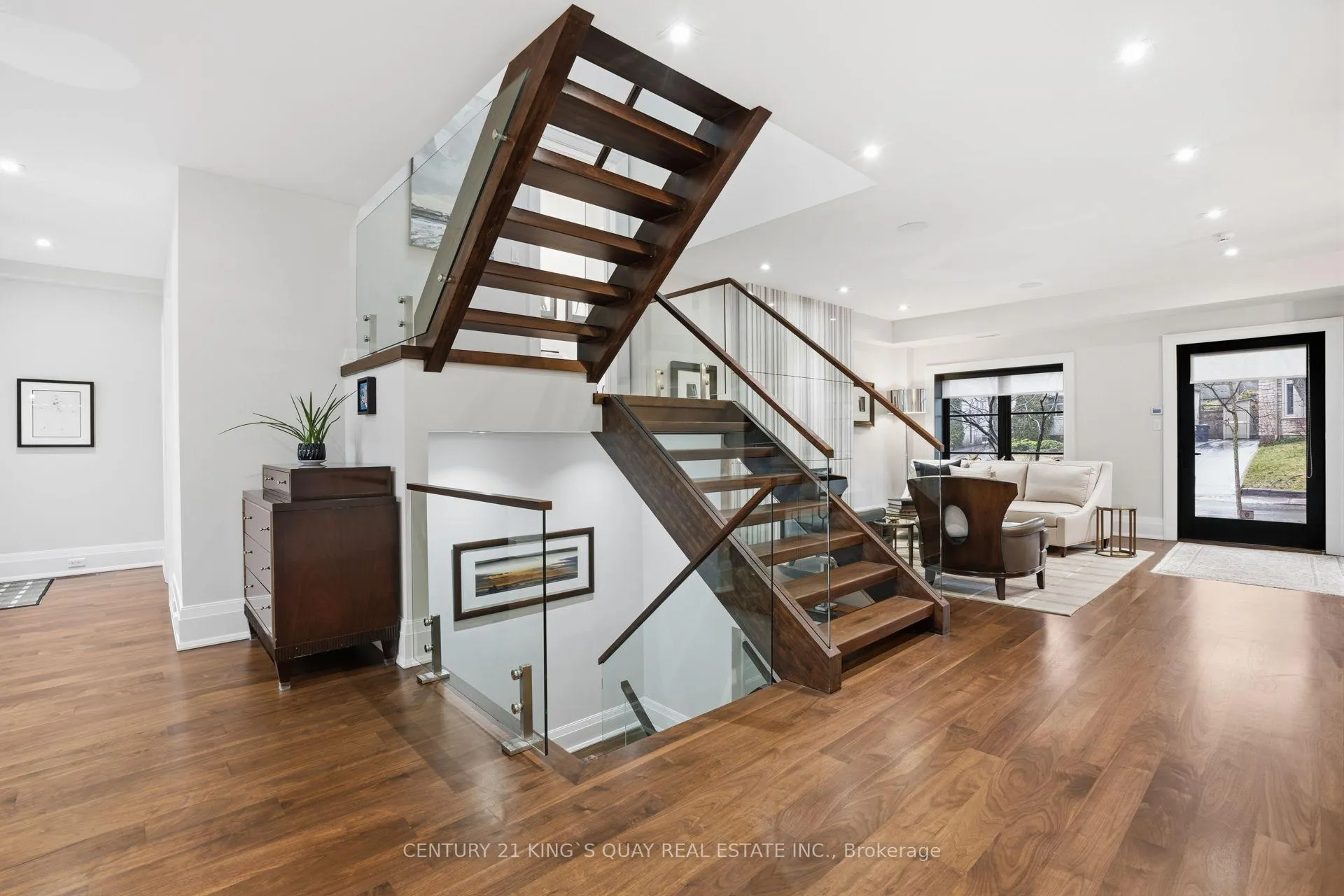 Photo 37 of 33 Nesbitt Drive, Toronto, Leaside — HOMEH