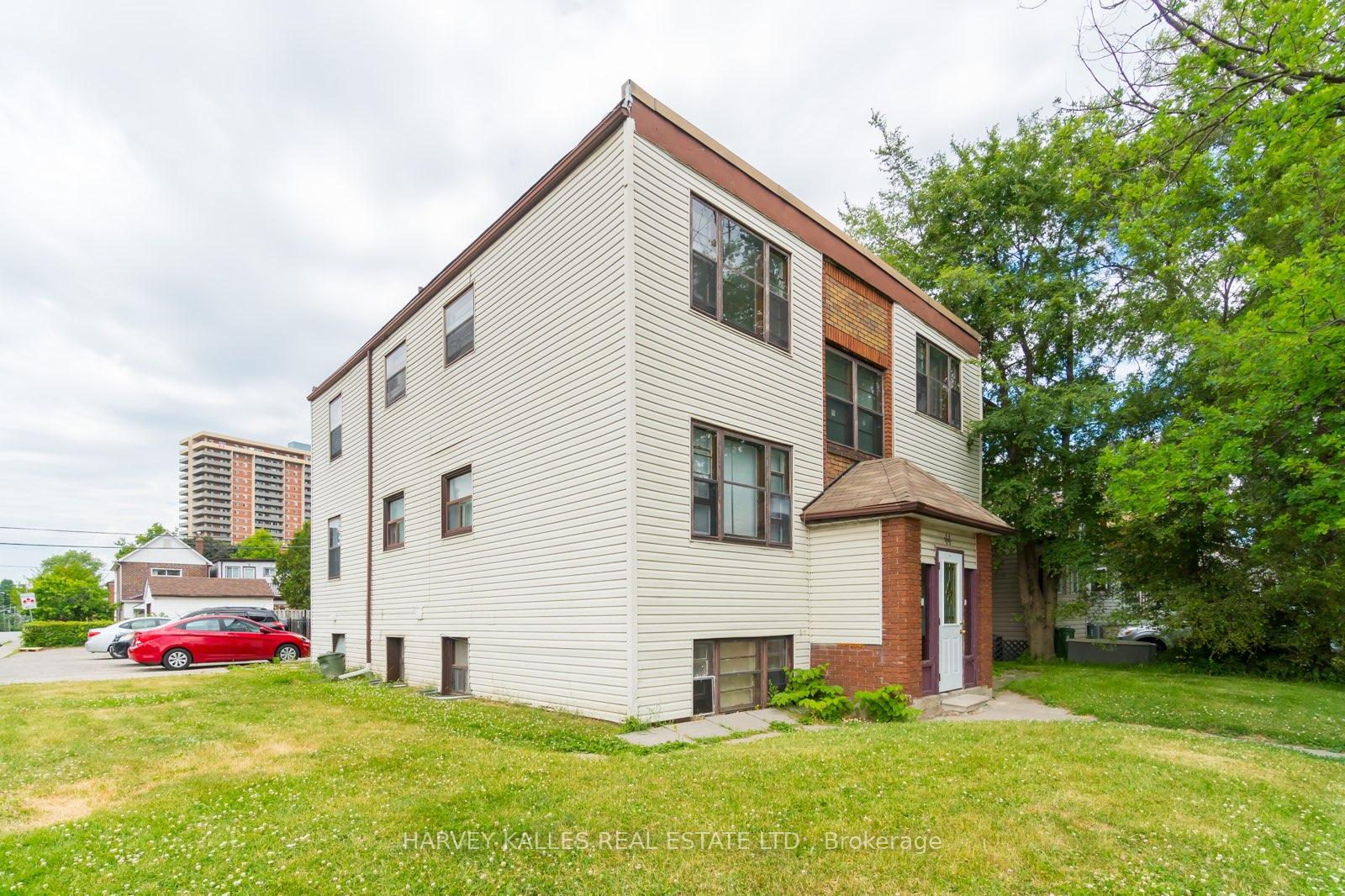 Photo 1 of Unit 2, 44 Pharmacy Avenue, Scarborough, Oakridge — HOMEH