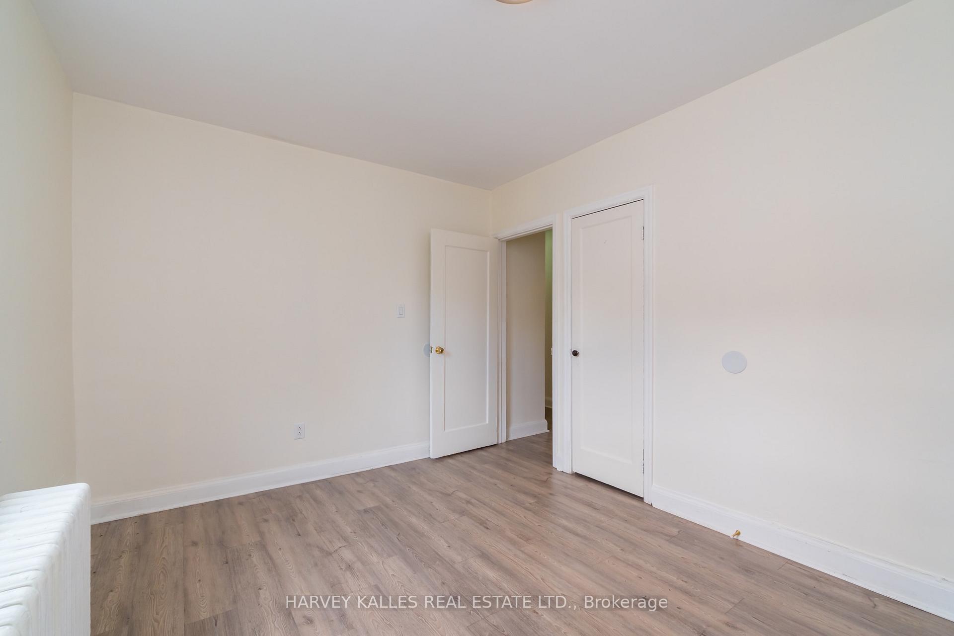 Photo 8 of Unit 2, 44 Pharmacy Avenue, Scarborough, Oakridge — HOMEH