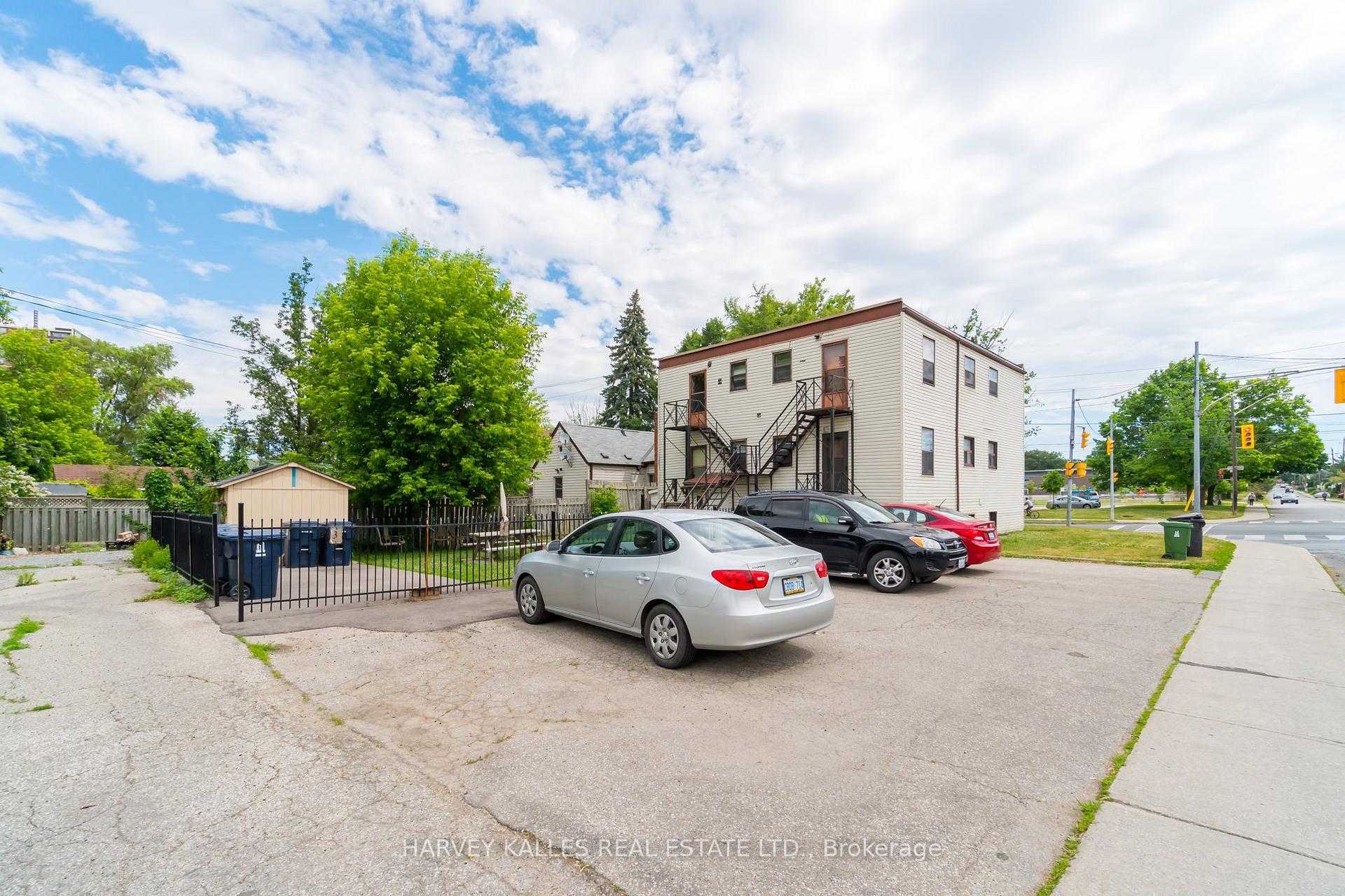 Photo 11 of Unit 2, 44 Pharmacy Avenue, Scarborough, Oakridge — HOMEH