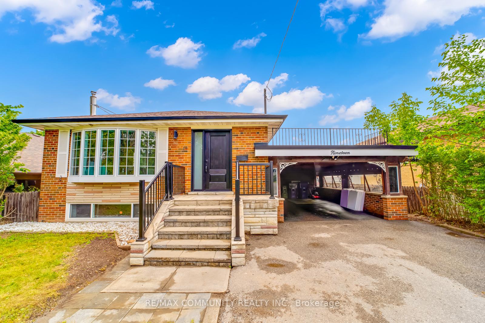 Photo 4 of 19 Stephenfrank Road, Scarborough, Bendale — HOMEH