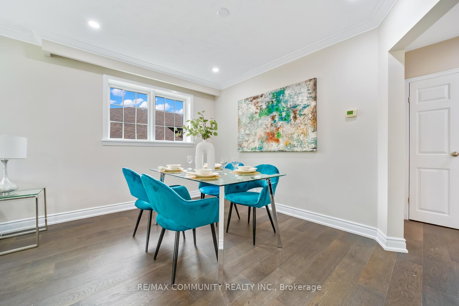 Photo 11 of 19 Stephenfrank Road, Scarborough, Bendale — HOMEH