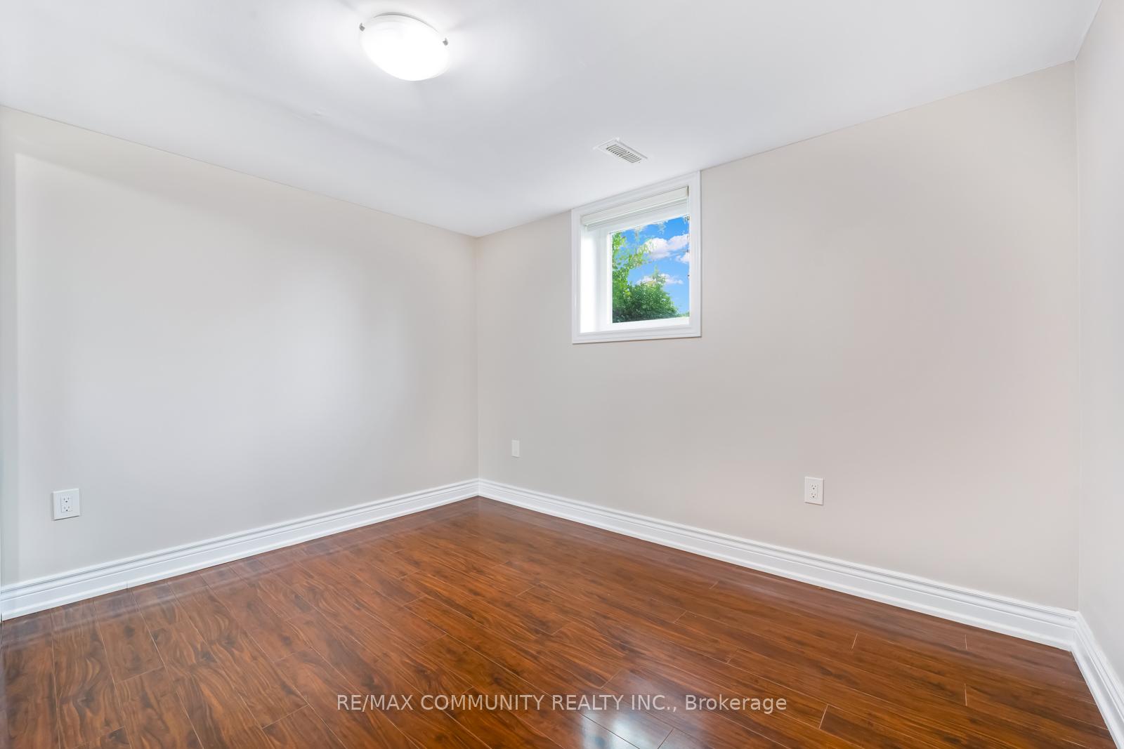 Photo 39 of 19 Stephenfrank Road, Scarborough, Bendale — HOMEH