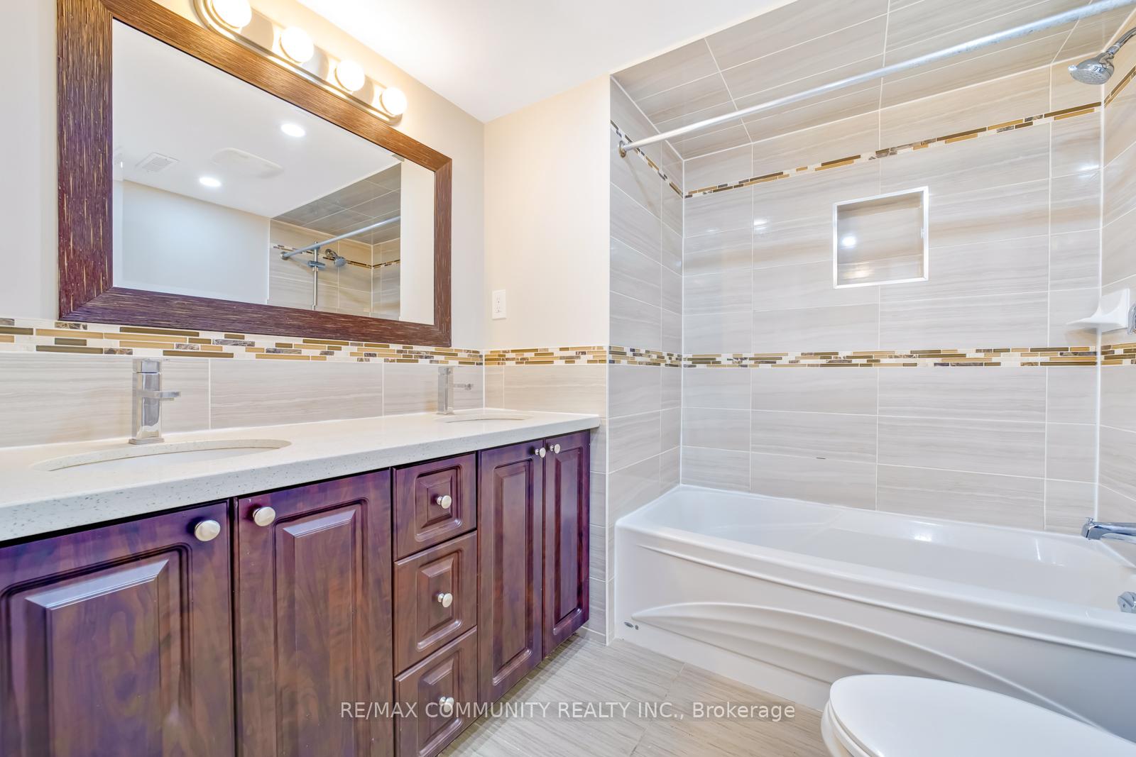 Photo 41 of 19 Stephenfrank Road, Scarborough, Bendale — HOMEH
